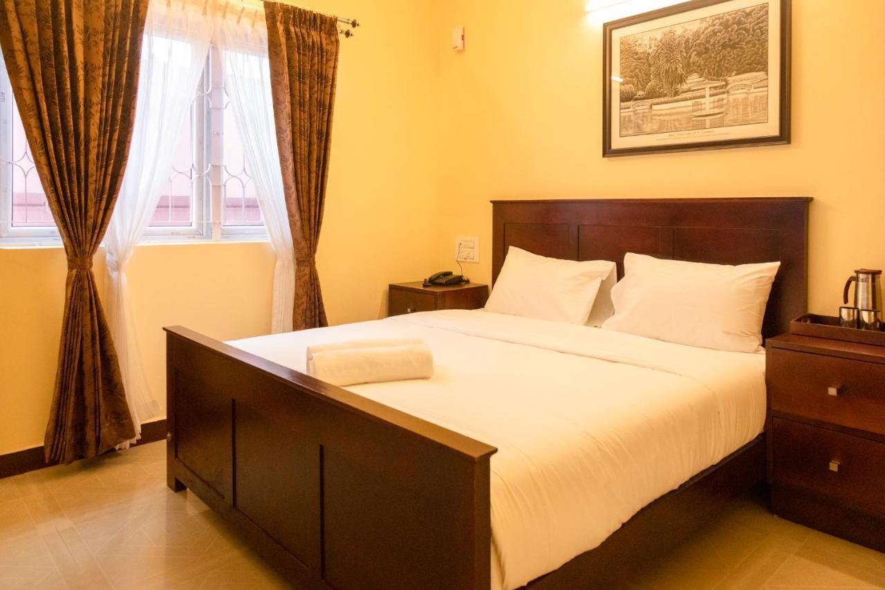 Aakash Rooms And Cottages, 乌提 外观 照片