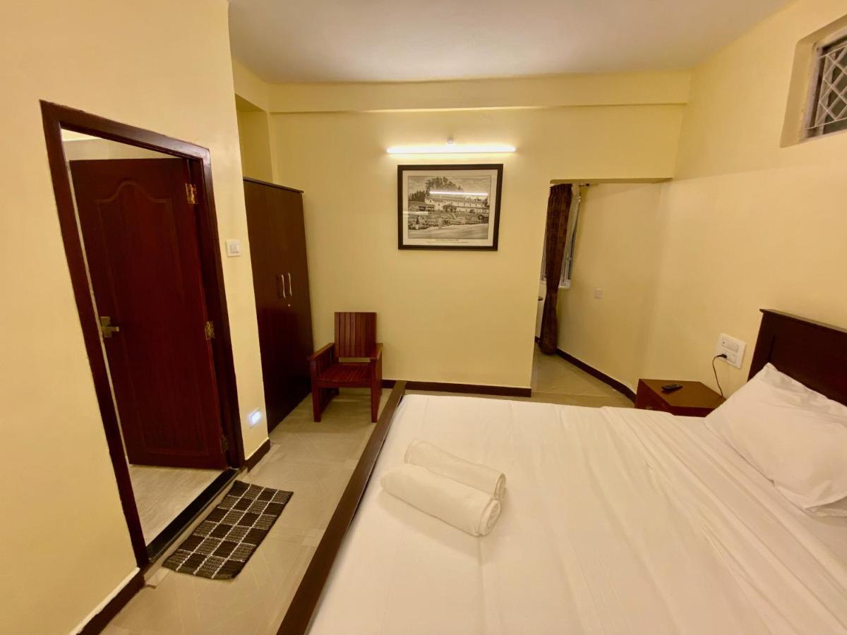 Aakash Rooms And Cottages, 乌提 外观 照片
