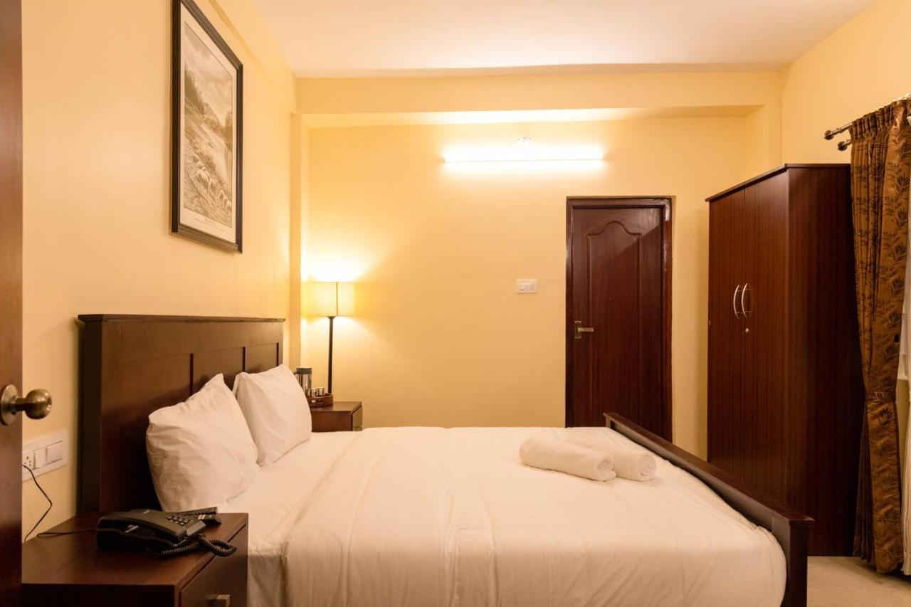 Aakash Rooms And Cottages, 乌提 外观 照片