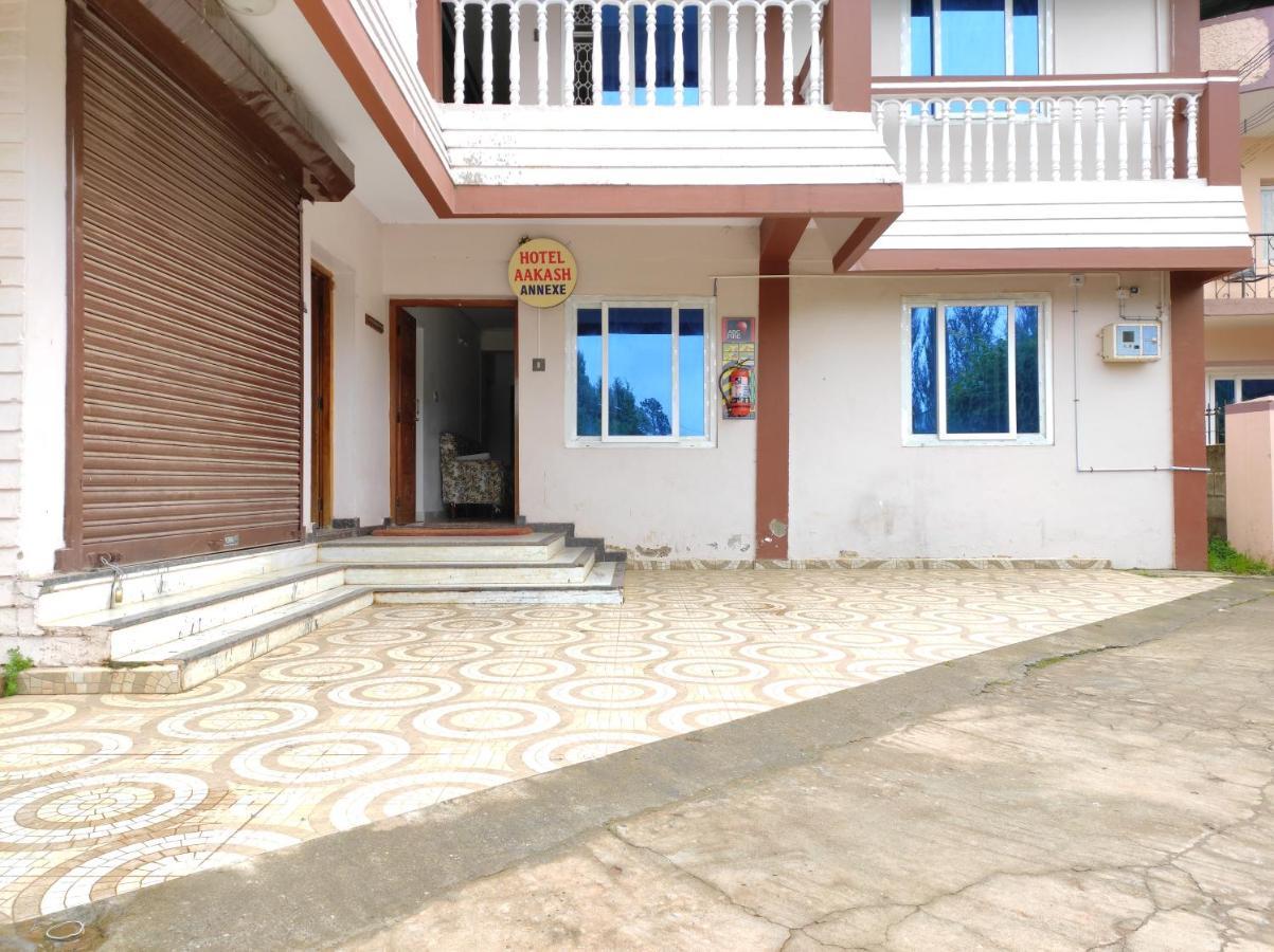 Aakash Rooms And Cottages, 乌提 外观 照片